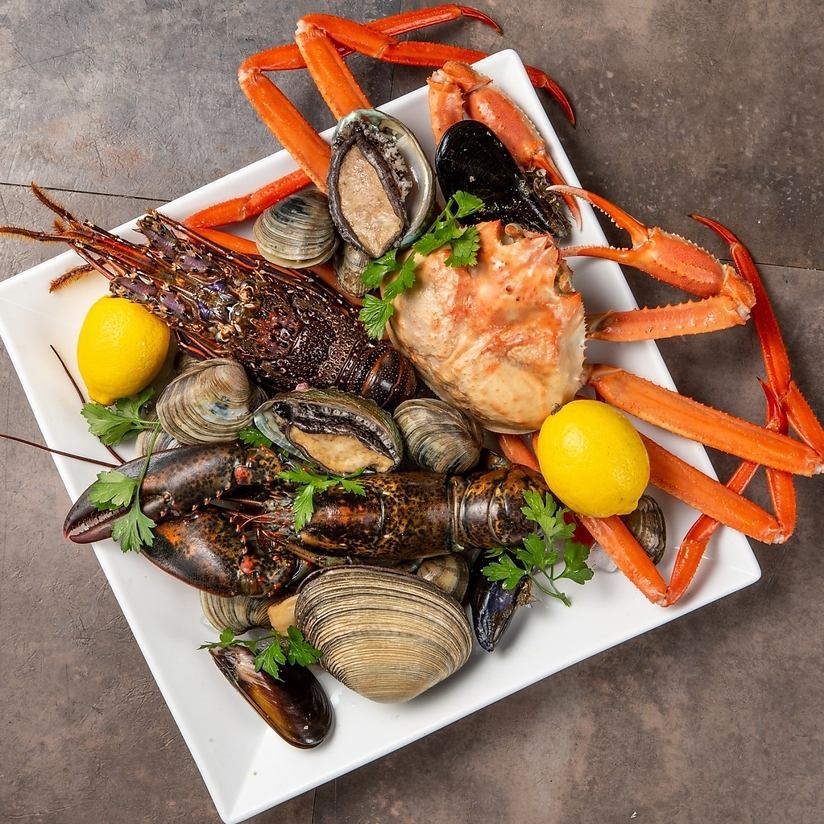 ヘルシーで旨みを！新鮮魚介が自慢のバル料理が勢ぞろい!