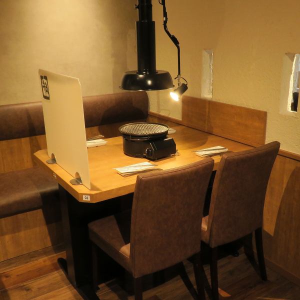 牛角では"安全安心"への対策として飛沫防止ガードの設置を行っています