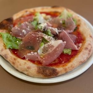 Prosciutto pizza