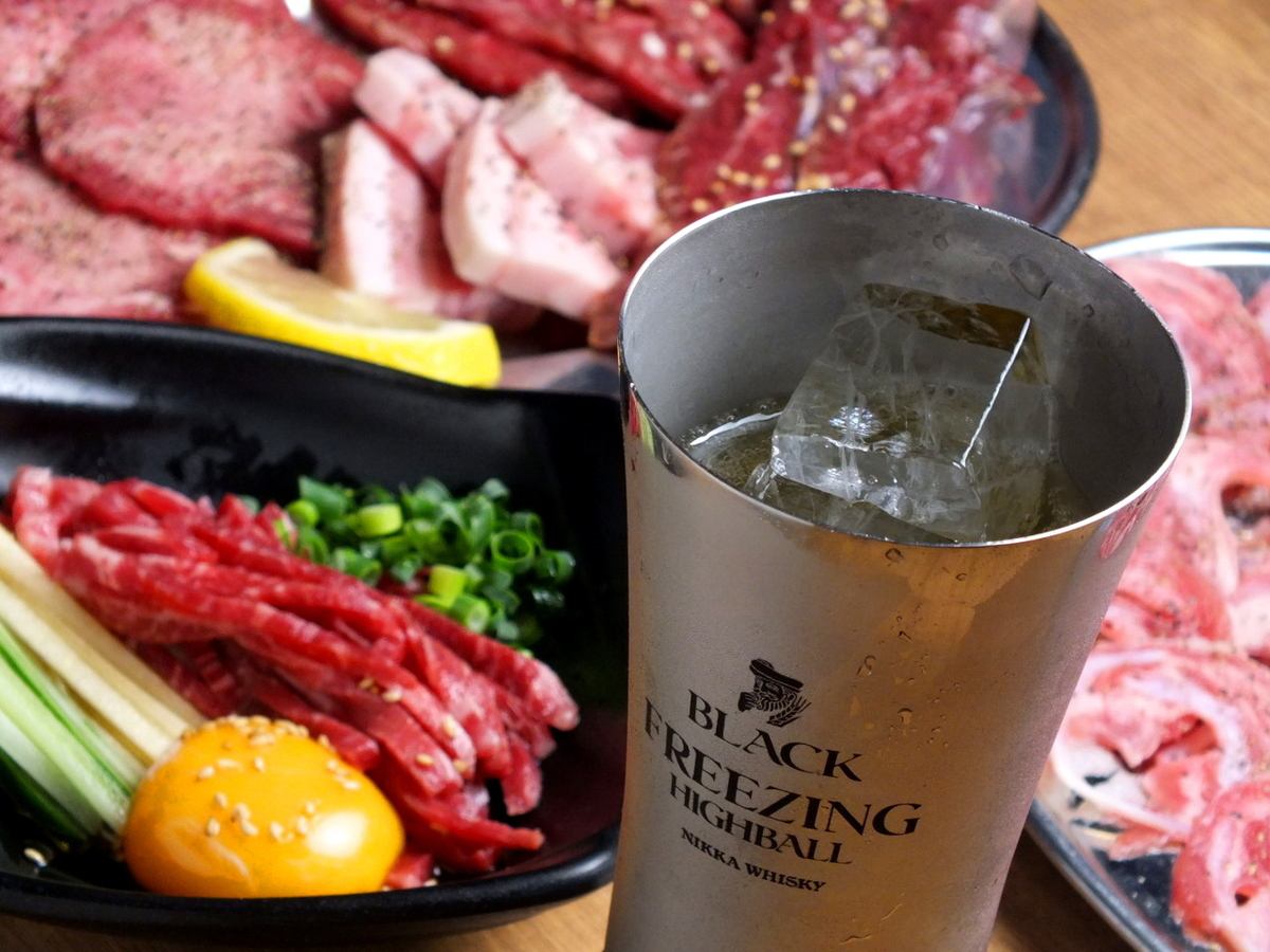 A hidden yakiniku restaurant in Katamachi.The secret to its popularity is "Miyazaki beef" delivered directly from the source!