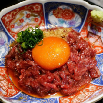 炙りヒレユッケ