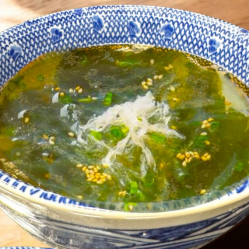わかめスープ