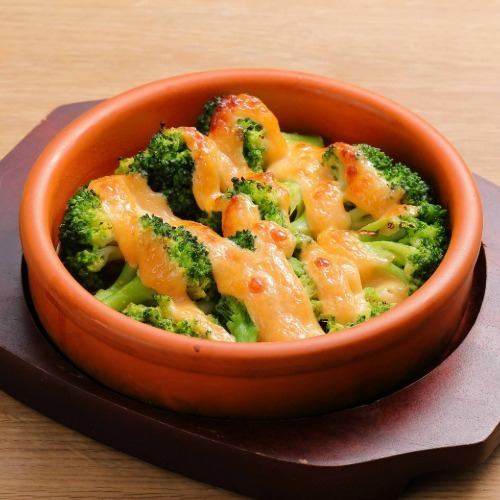 ブロッコリーのマヨ焼き