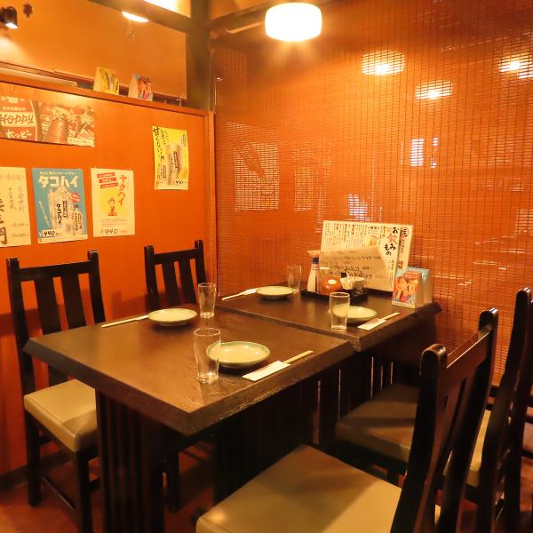 ちょうちんと「串はる」の看板が目印。親しみやすい雰囲気づくりをしております。外にメニューもございますので、安心してご来店いただけます。皆様のご来店を心よりお待ちしております！