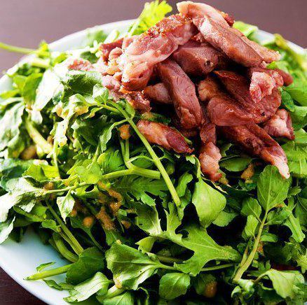 Japanese beef salad of beef thigh meat