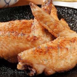 Fried chicken wings (3)