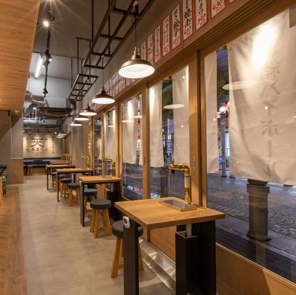 <Excellent access within a 2-minute walk from Chiba Station> A bar with a slightly mature atmosphere.We have table seats that are perfect for when you want to talk with friends slowly, and seats for one person or a date, so please feel free to drop by ♪