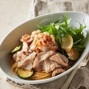 [Japanese style] Pork, zucchini, and mizuna with grated radish and ponzu sauce