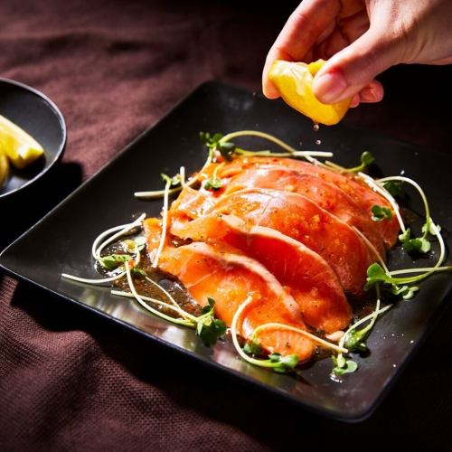 サーモンのカルパッチョ