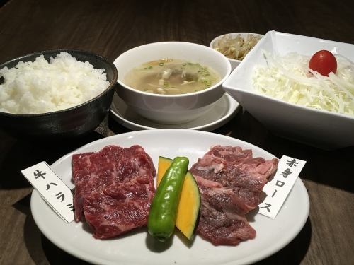 Enjoy delicious food! Two kinds of yakiniku set for lunch