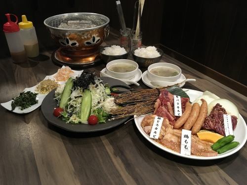 [Lunch] Lunch is also good! Yakiniku is also OK from noon.We have started a share course that you can enjoy separately for lunch!