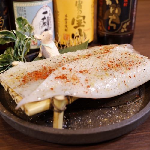 Kasumi grilled squid (salt, sauce, Chinese flavor)
