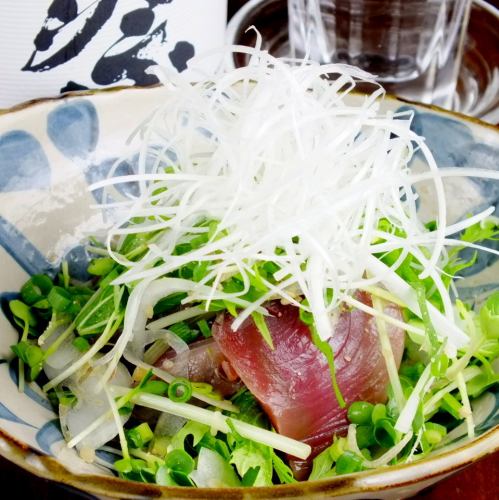 Sesame Pickled Yellowtail/Katsu Sashimi/Katsu Sauce with Plenty of Condiments