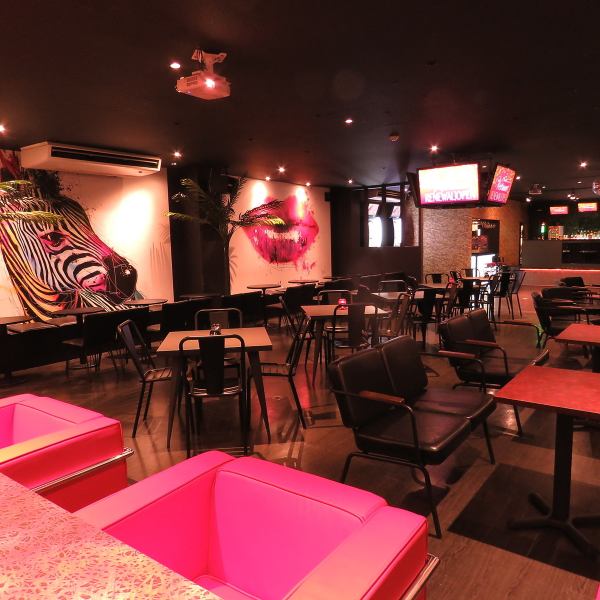 130名フロア★店内にはダーツ、カラオケ、卓球を完備！ステージやミラーボール等の特殊機器を用いて大人数のイベントに！【結婚式二次会/二次会/女子会/個室/貸切/食べ放題/飲み放題/食べ飲み放題】