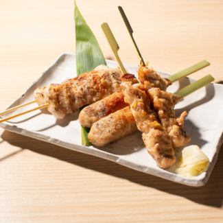 串焼き盛り合わせ(鶏、豚、つくね各2本)