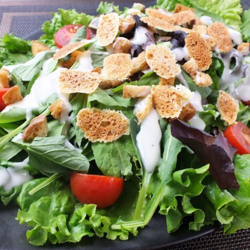 ◆ Crispy baked cheese Caesar salad