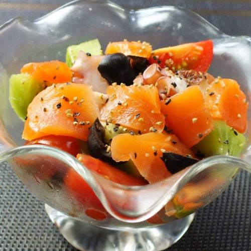 ◆ Octopus, salmon and kiwi MIX marinade