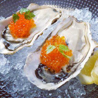 Raw oysters with French caviar