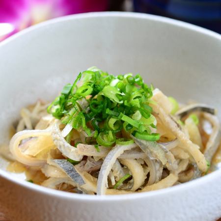 マグロの皮ポン