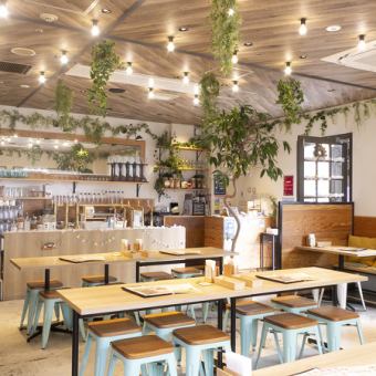 A stylish modern space with a focus on interior design.It is also recommended for moms' meetings and families with children.