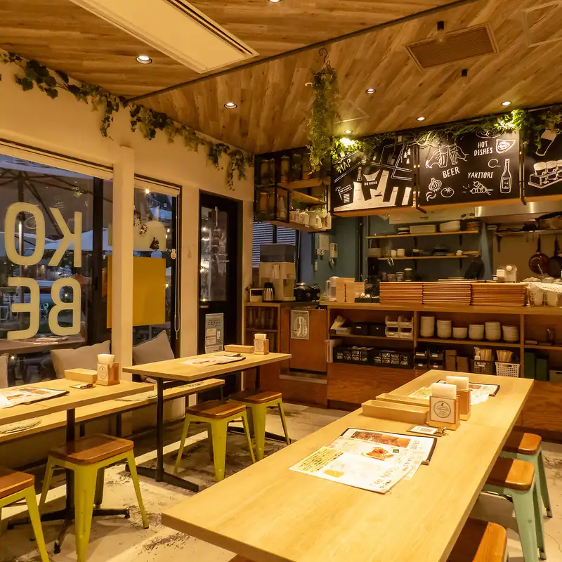 お席 | HOP STAND ホップスタンド 神戸 モザイク店