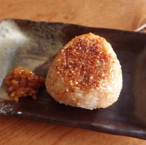 〆の焼きおにぎり　1ケ
