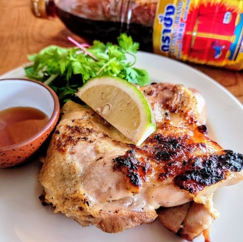 鳥取県産大山鶏モモ肉炭焼きステーキ　ポルチーニクリームソース