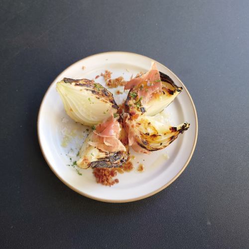 新玉ねぎの丸ごとロースト