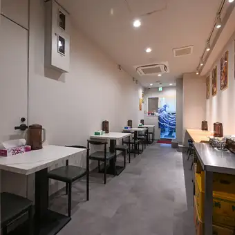 テーブル