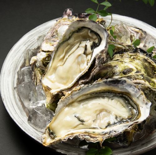 The simplicity of this dish makes it delicious! [Grilled Oysters]