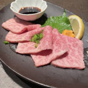 히타치 소의 쇠고기 풍선 1 인분