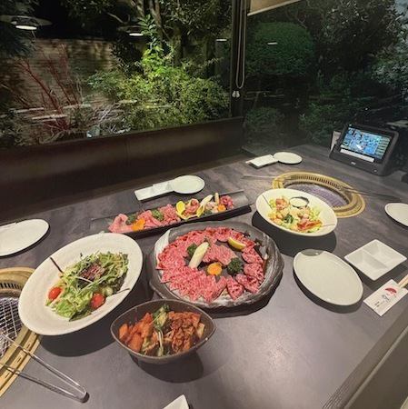 ◆◇精选食材，尤其是日立牛肉，以正宗调味料烹制◇◆提供私人包间◎特别场合的理想之选