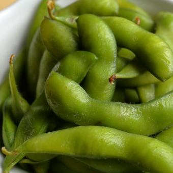 Edamame / cold tofu / pickled cucumber