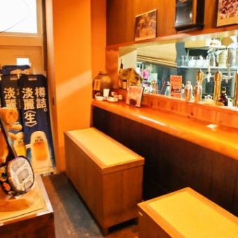 Counter seats where you can enjoy meals and conversations slowly.Please enjoy traditional Ryukyu cuisine and discerning creative cuisine.