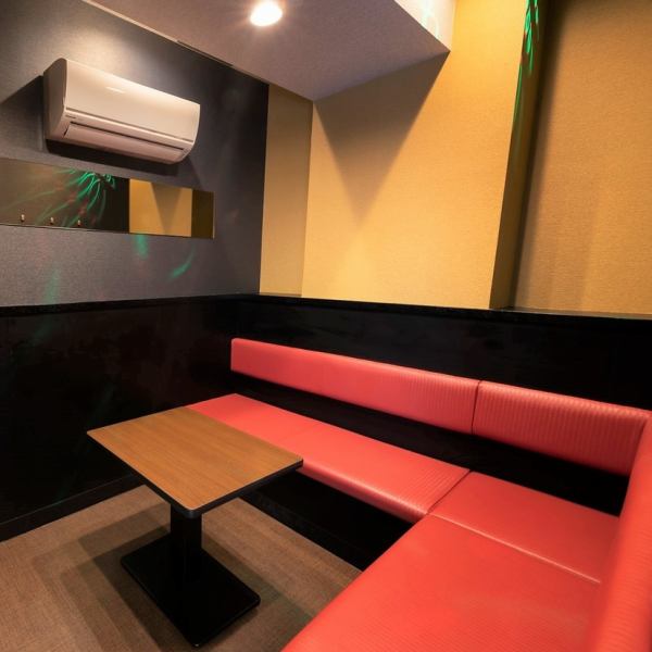 [Cleanliness and high-level design] You can enjoy in the shop Kids room and sofa of fluffy room, relaxing colors in a relaxed color ♪ It can be used in various applications such as DVD appreciation in a meeting or a large number of people!