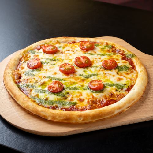 大人気ONE特製ピザ！