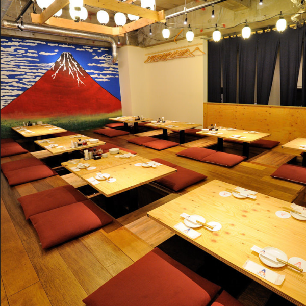 大人気♪大衆酒場アメリカでは名物料理盛りだくさんの飲み放題コースが楽しめます！！もちろん単品料理やドリンクもお手頃にご用意しているのでちょっと飲み足りない2軒目の利用にもおすすめです。東岡崎駅の目の前なので帰りも安心！日々の疲れを癒していってください♪