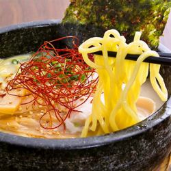 地鶏出汁使用の鶏白湯ラーメン