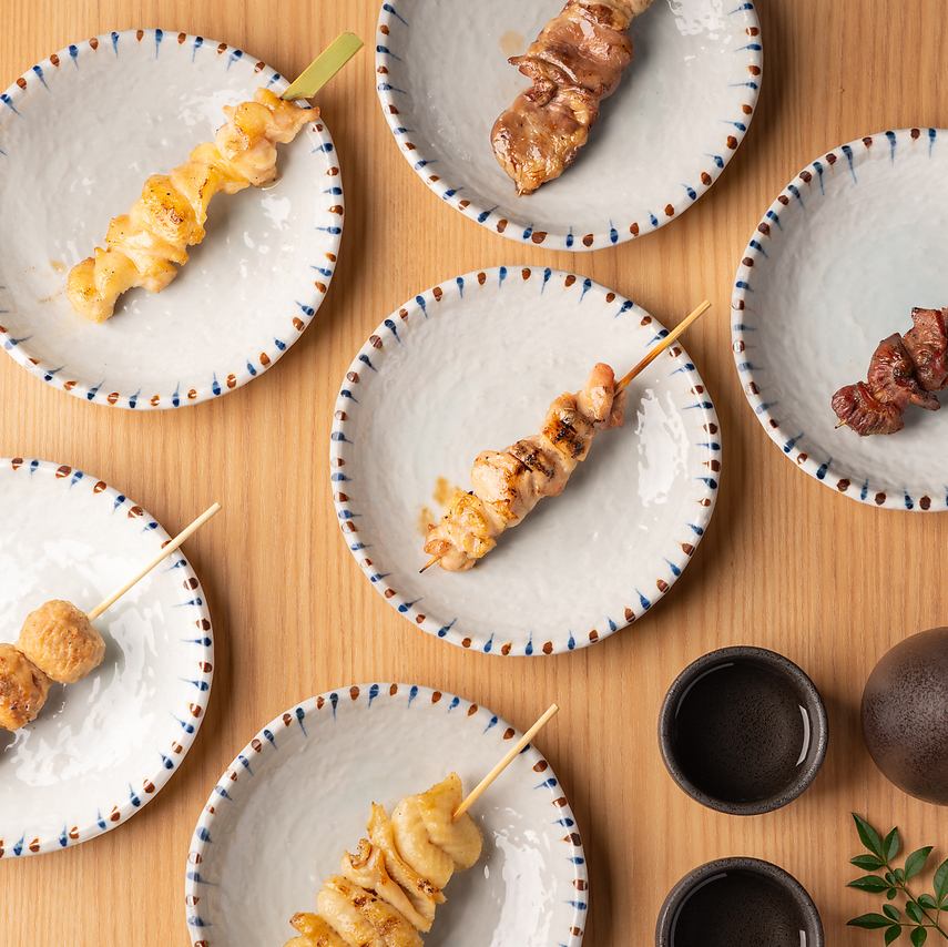 半個室でのんびりと。ヘルシーな地鶏とお喋りを楽しんで♪