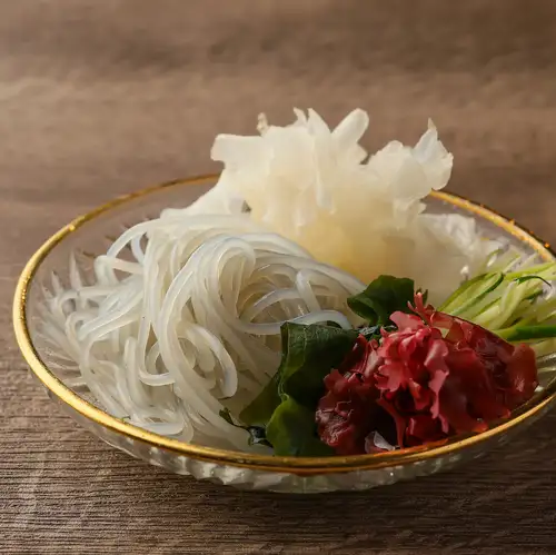 黑醋腌木耳和粉丝