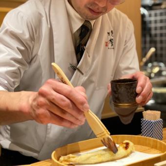 [Reservation required] “Tempura Kaiseki” 8,800 yen (tax included) (16 dishes in total) including tempura of tiger prawns, Japanese black beef, and young sweetfish