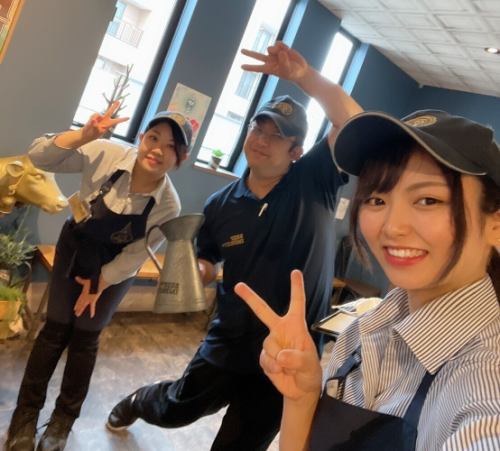 <p>【ちょうどいい店内の雰囲気】「にぎやかでワイワイ!」とまではいきませんが、活気ある雰囲気の店内です!</p>