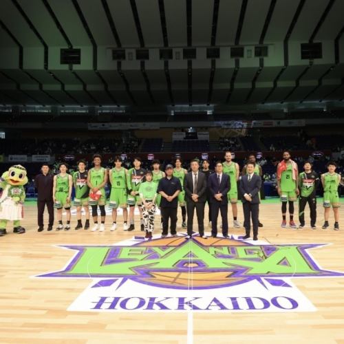 <p>ビーフインパクトでは2019年よりレバンガ北海道のオフィシャルスポンサーになりました!その他にも様々なスポーツイベントやチャリティ活動に参加し、皆様と一緒に地域活性に取り組んでいます!</p>