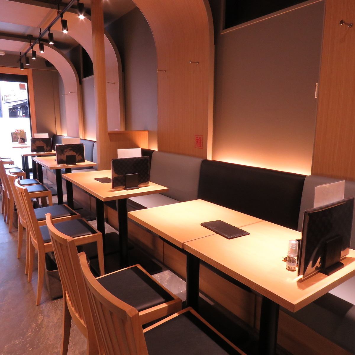 Skewer in a luxurious and chic space ♪ Counter seats are also recommended ◎