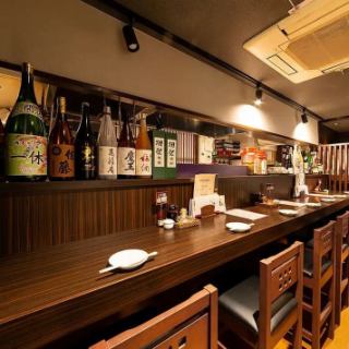 おひとりでのご利用に便利なカウンター席です。