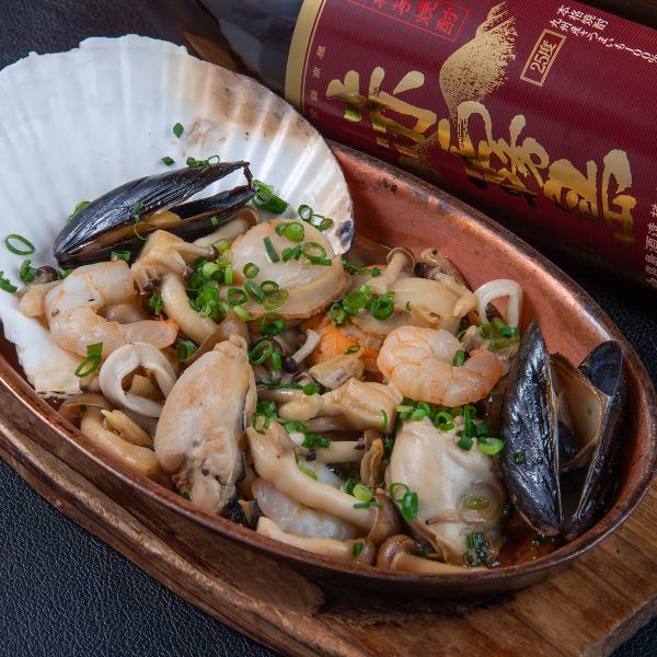 名物海貝焼きなど自慢の料理が盛りだくさん♪