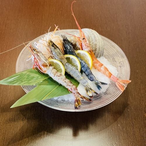 世界のえびお刺身4種食べ比べ