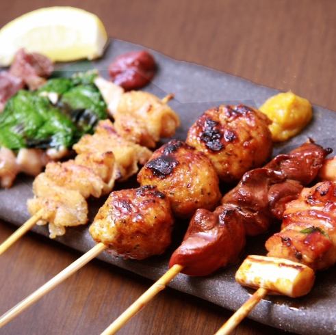 Please enjoy our "real" skewers carefully grilled over Miyazaki Hyuga Binchotan charcoal.