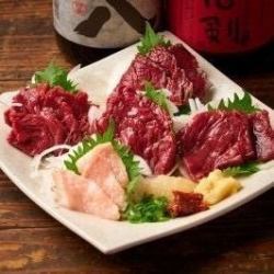3種馬肉生魚片拼盤