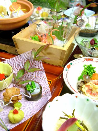 Four Seasons Kaiseki Course from 6,600 yen